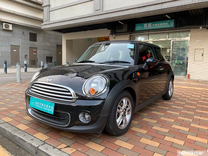 出售2012年顶级四座宾利,连.本田绵羊600cc silver wing.